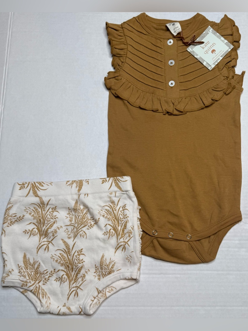 Kate Quinn Organic Cotton Ruffle Bodysuit & Wheat Print Bloomers Set 18-24M